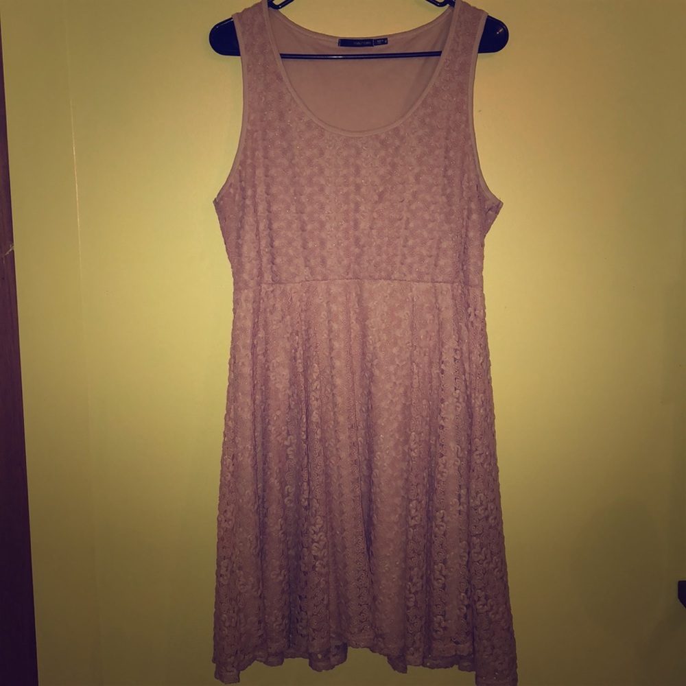 XL salmon/peach lace material dress